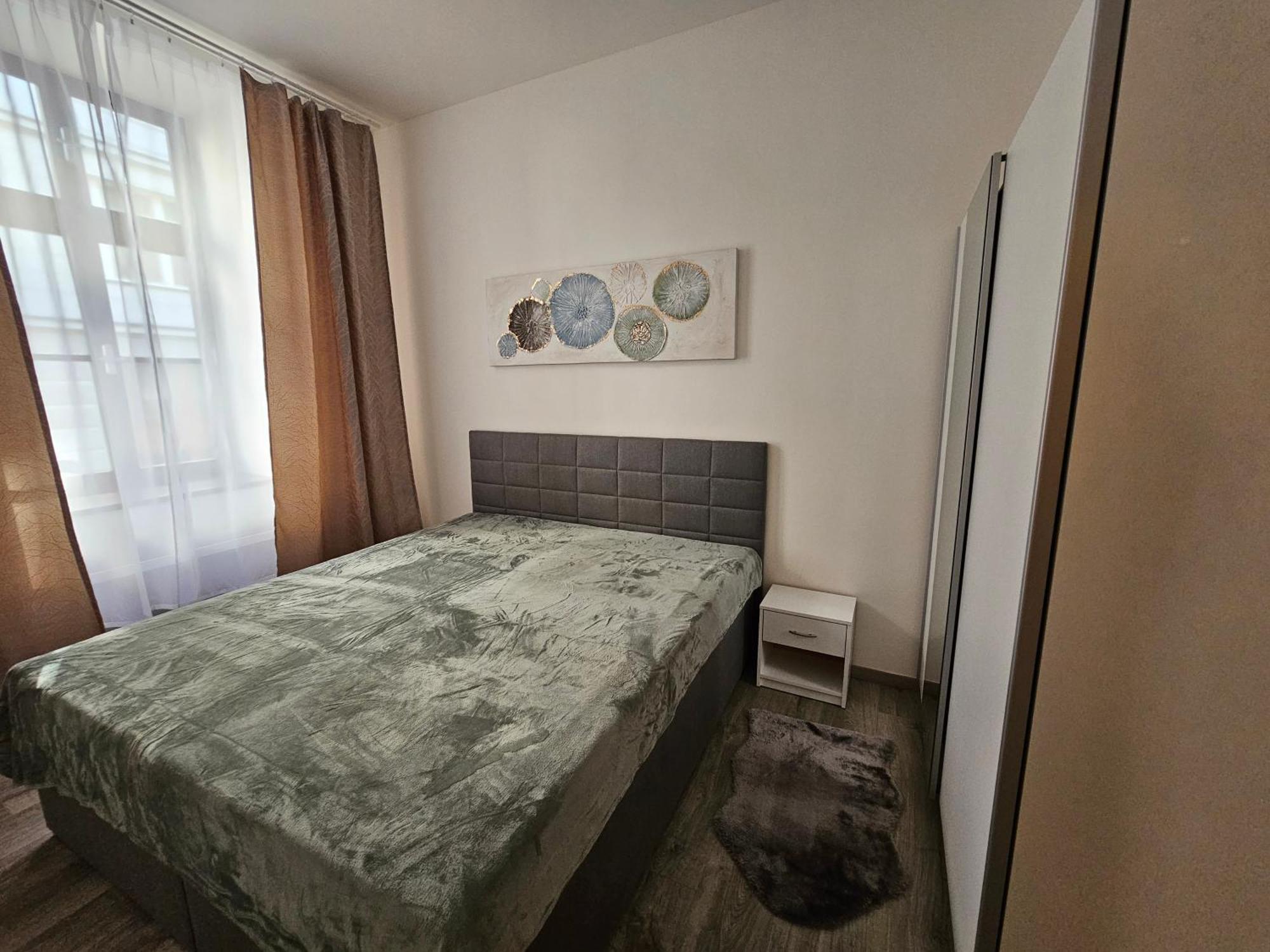 Apartament Velky 3+kk Klicperova, 2 Loznice