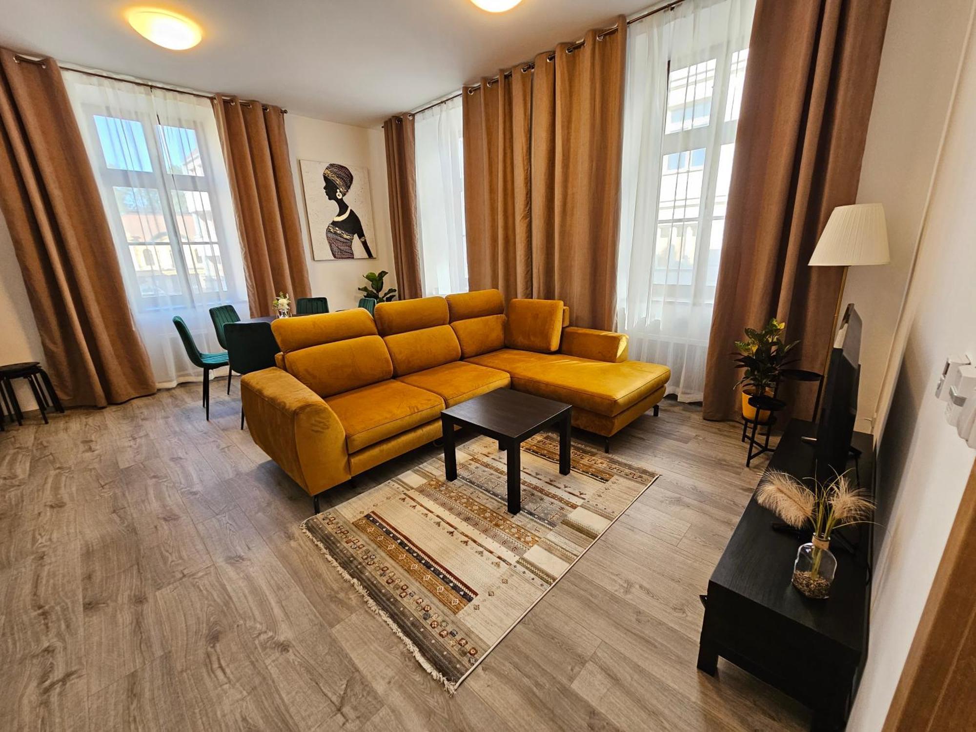 Apartament Velky 3+kk Klicperova, 2 Loznice Hradec Králové
